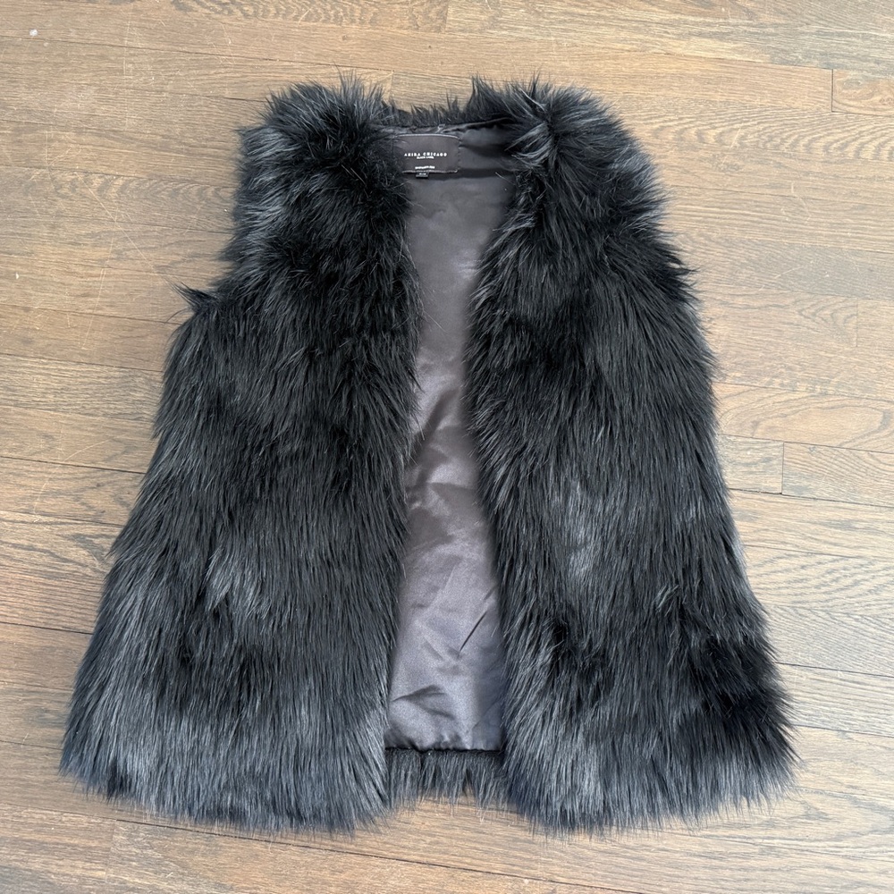 AKIRA Black Faux Fur Vest